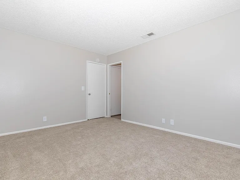 Sienna Heights — Photo 63