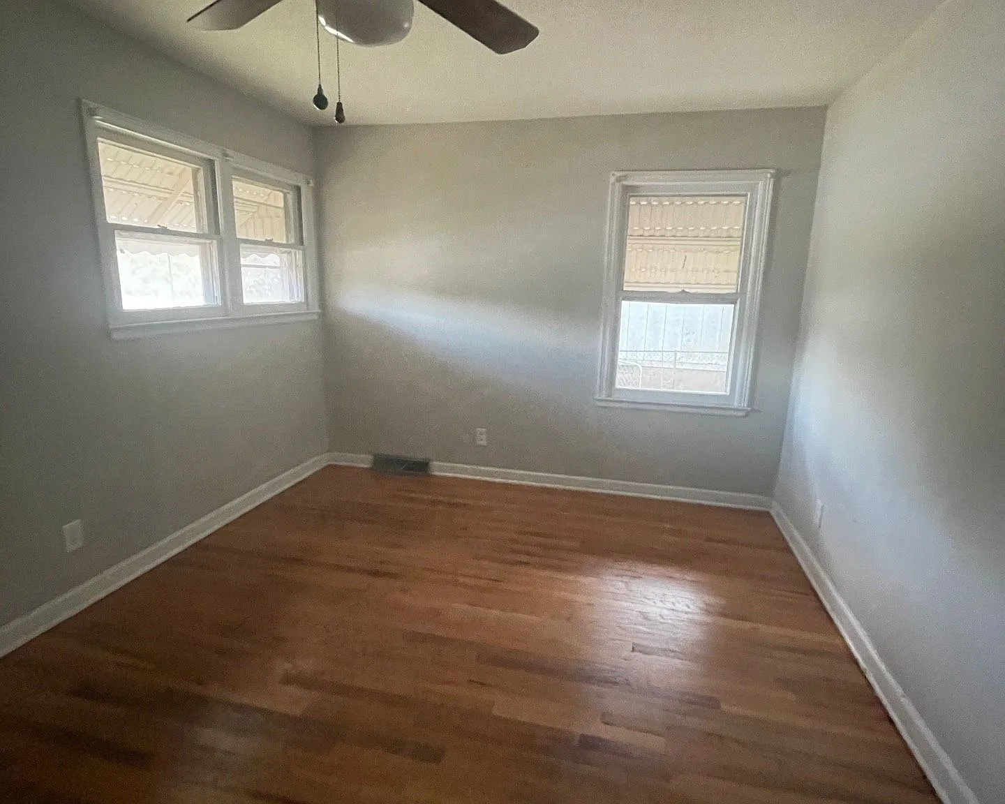 3 bed, 1213 sqft, $1,380 — Photo 3