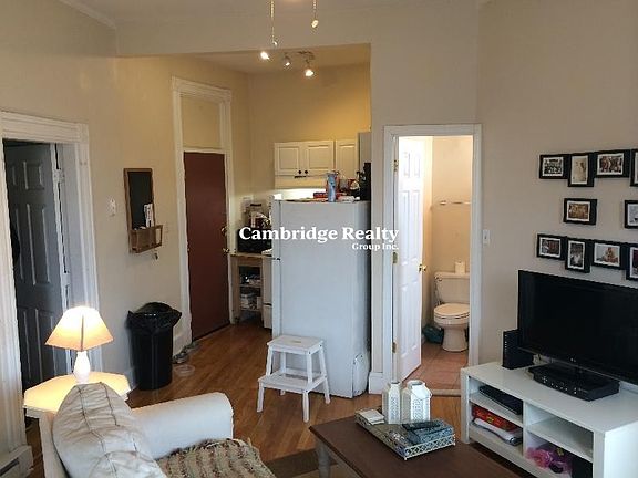 3rd image of 1451 Tremont St #3T