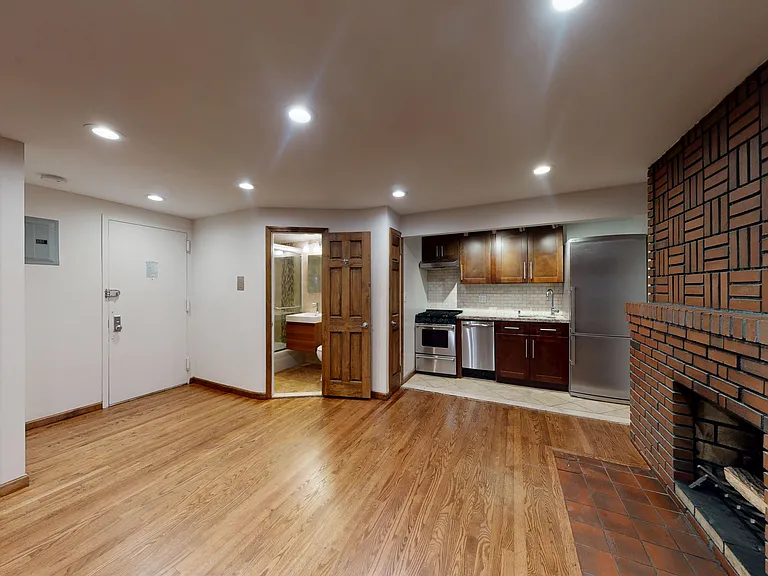 343 W End Ave #1 — Photo 4