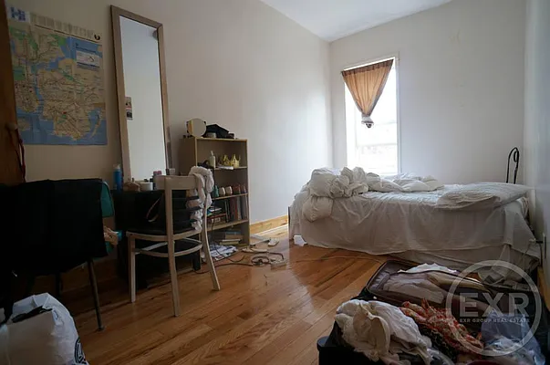 Rented by EXR | media 52