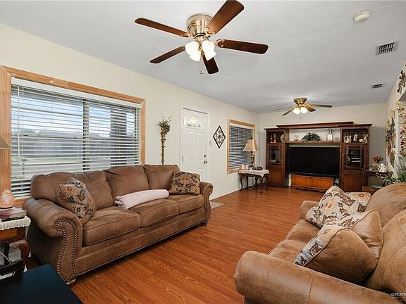 4th image of 217 E Lovett St