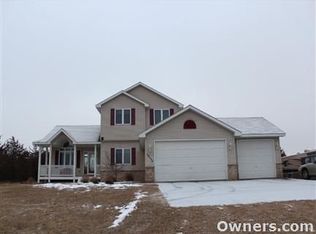 24175 Miller Ave, Chisago City, MN 55013