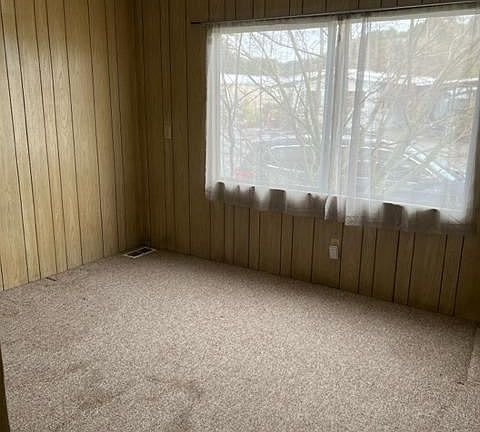 4th image of 155 Shenandoah Pl