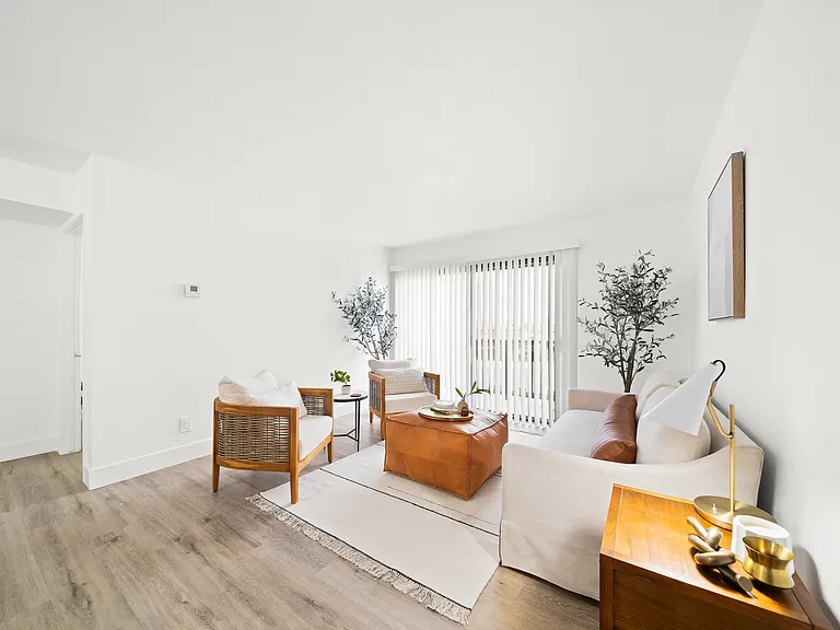 1515 Rosecrans Ave — Photo 9