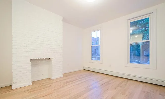 Rented by Brickwood Realty | media 10