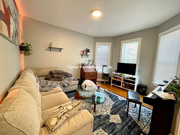 2nd image of 18 Portsmouth St #1F