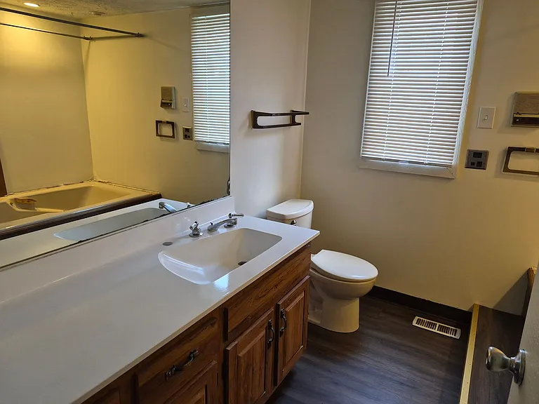 5836 Ryewyck Dr — Photo 12