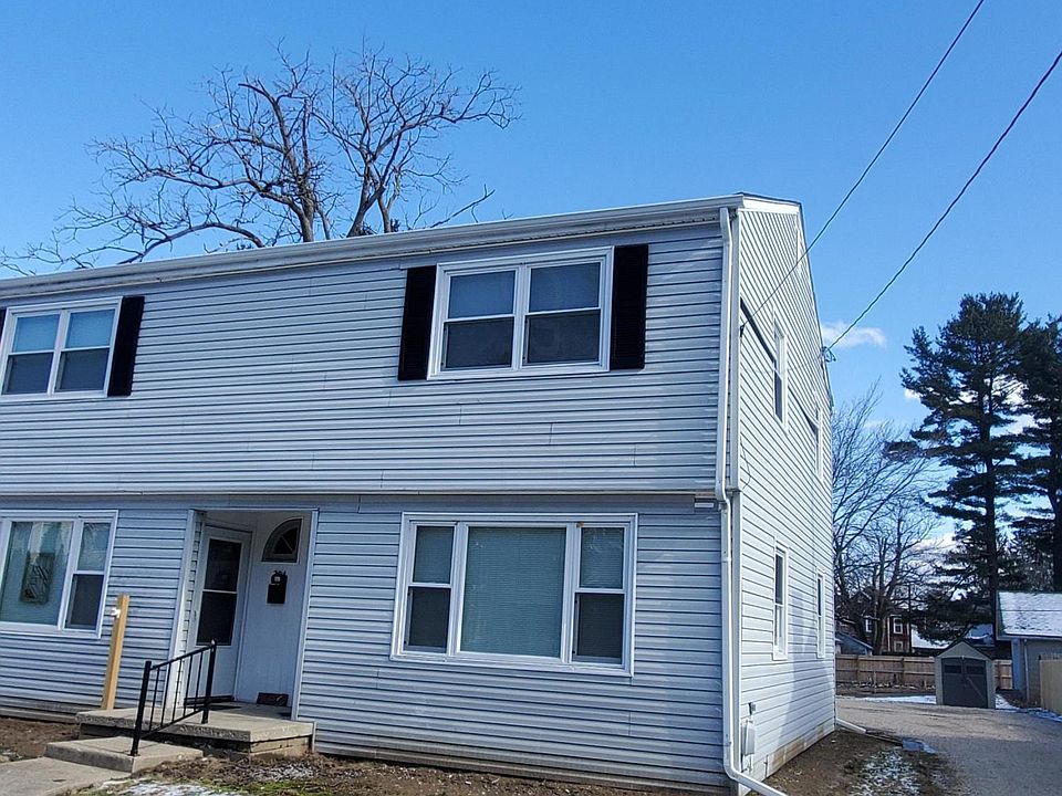 1st image of 202/204 N 11th St