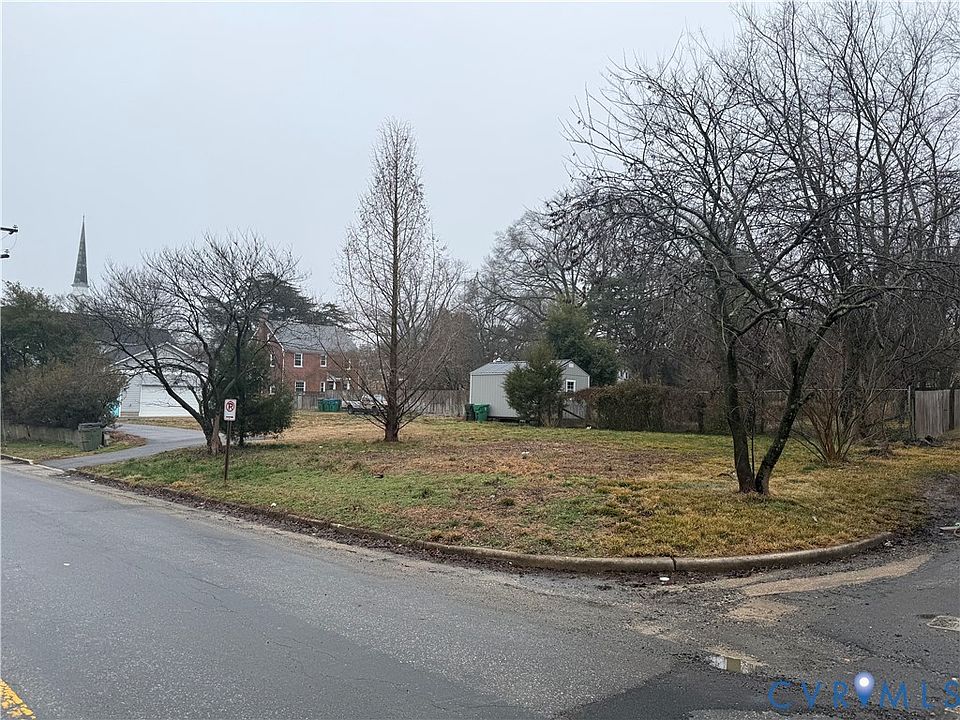 1st image of 1015 Herbert St