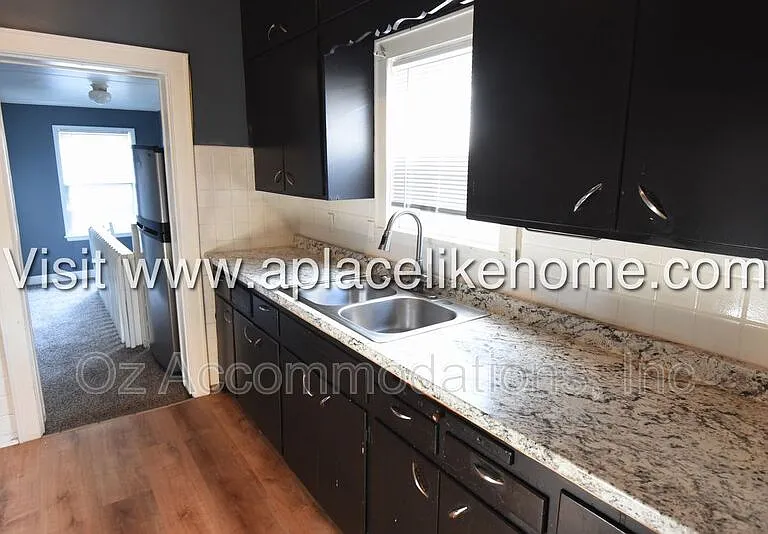 745 Pacific Ave — Photo 8
