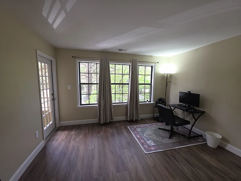 2708 Ridgefield Ct #2 — Photo 2