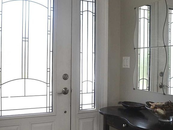 2nd image of 651 Asbury St