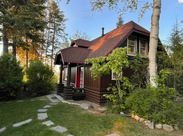 29 Sleeps Cabin Ln, Sagle, ID 83860