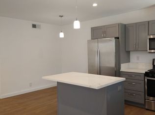 671 S Riverside Dr #6, Palm Springs, CA 92264