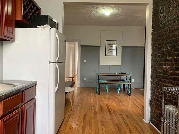 4th image of 763 Park Pl #3LR