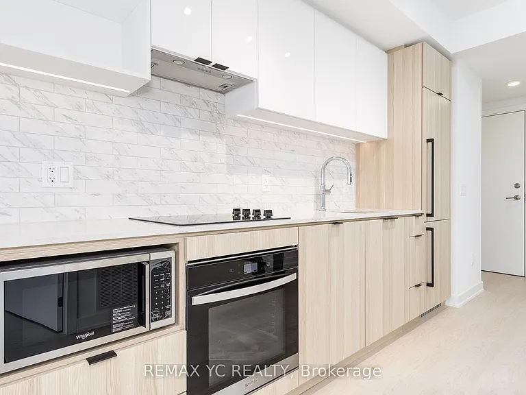 252 Church St #3001 — Photo 4