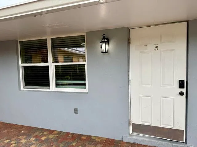 914 N Federal Hwy #3 — Photo 1