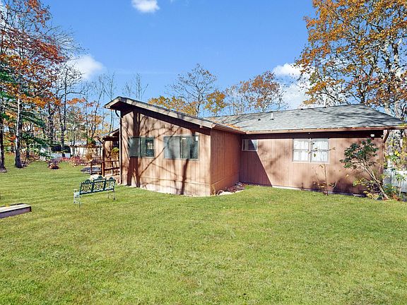 3rd image of 105 Longridge Dr