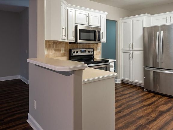 4th image of 3182 Glenloch Pl