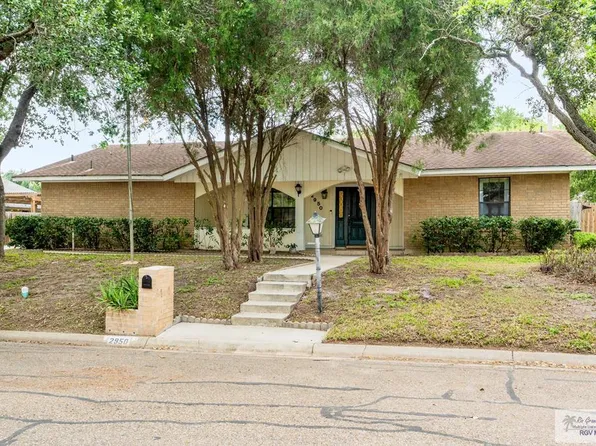 2950 Lazy Lake Dr, Harlingen, TX 78550