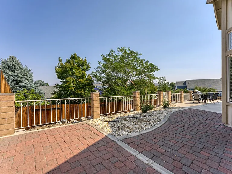 4791 Mesa Meadows Dr — Photo 43