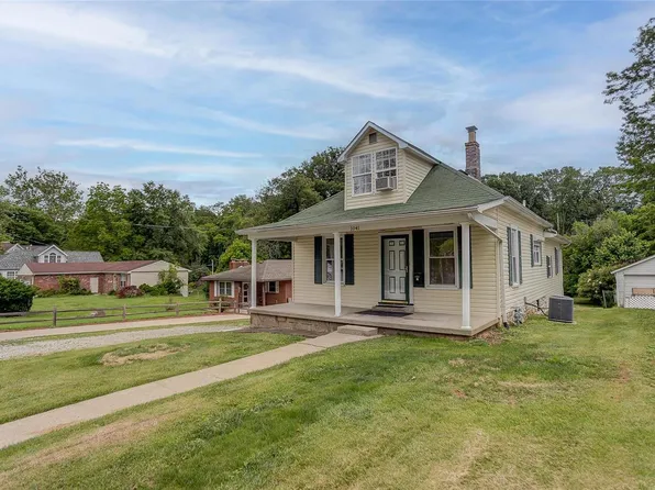 1041 Danforth St, Alton, IL 62002