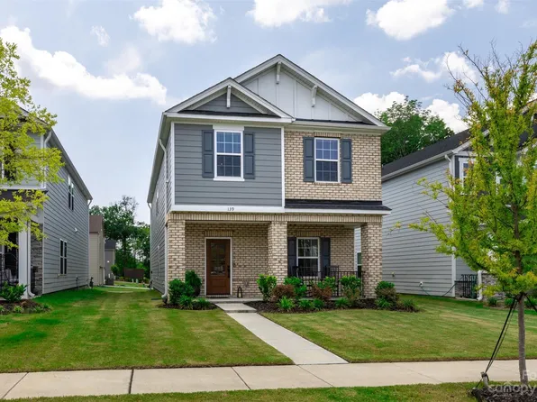 139 Emmett Dr, Pineville, NC 28134