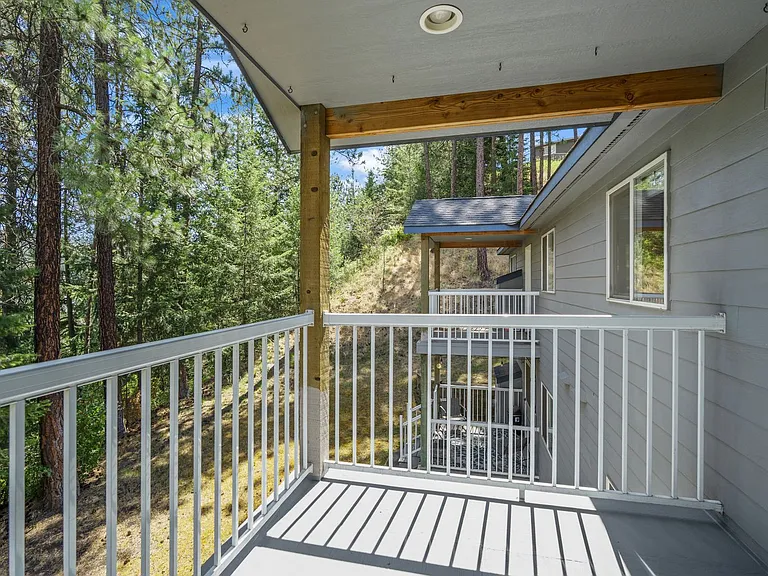 1329 W Qualchan Dr — Photo 20