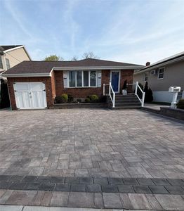 1580 N Jerusalem Road, North Merrick, NY, 11566
