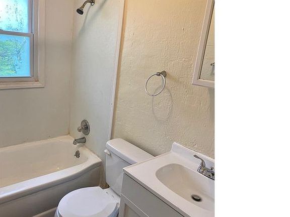 2nd image of 4910 Eichelberger Ave