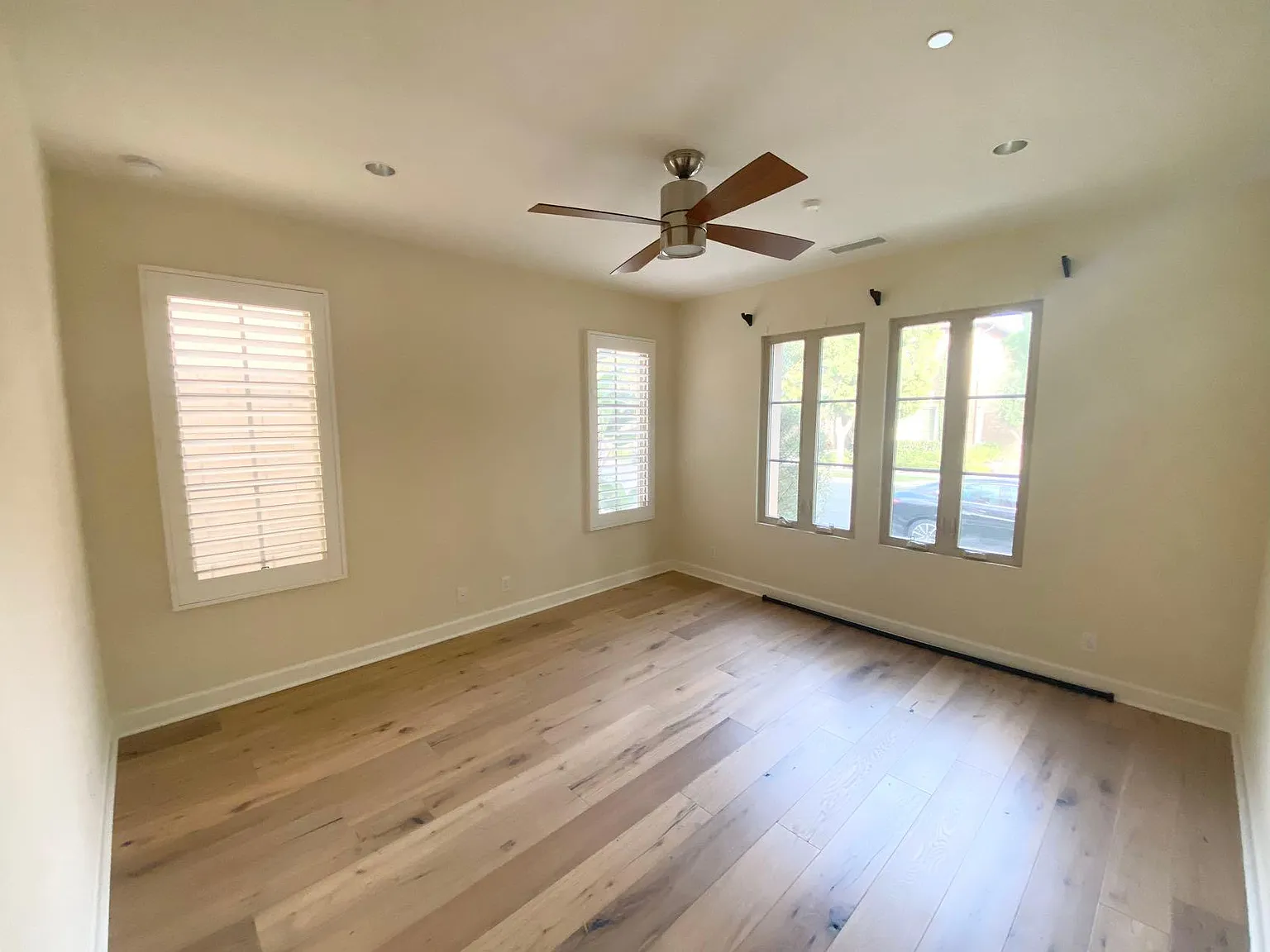 4 bed, 2459 sqft, $7,000 — Photo 4