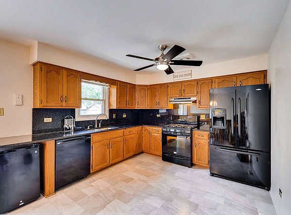 5th image of 1208 Longford St