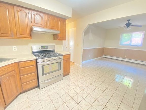 gas Kitchen & Dining room