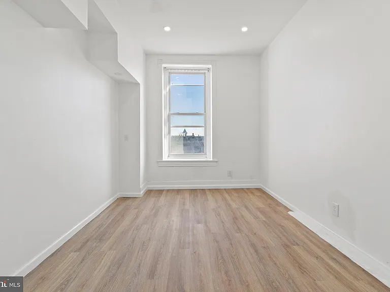 1602 S Broad St #3 — Photo 10