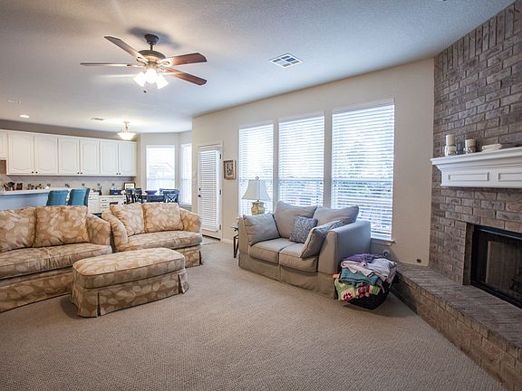 4th image of 2911 Cashell Wood Dr