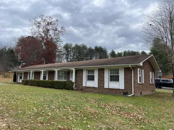 1806 Webster Rd, Summersville, WV 26651