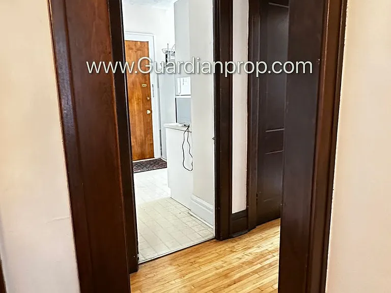 2870 Humboldt Ave S #12 — Photo 8