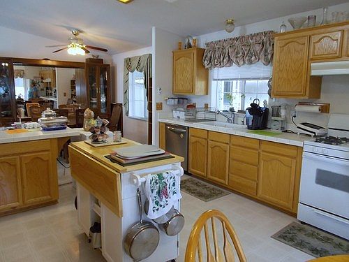 2nd image of 607 Mill Pond Dr