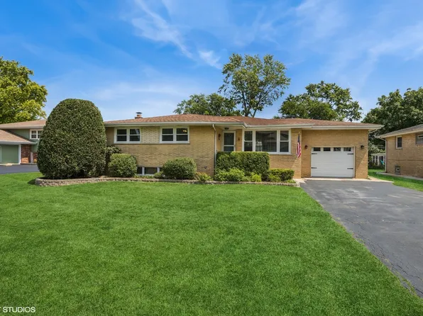 8615 Dunbar St, Willow Springs, IL 60480