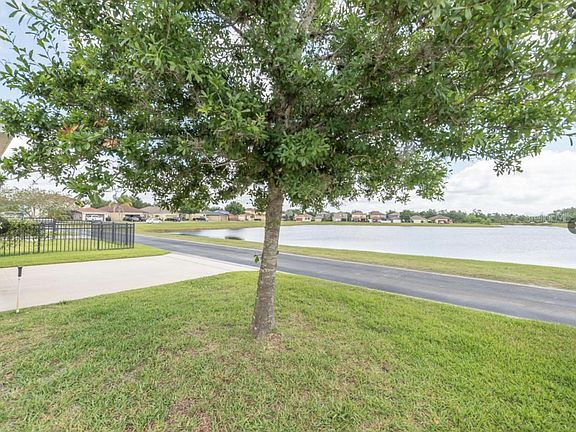 4th image of 13871 Tea Rose Dr