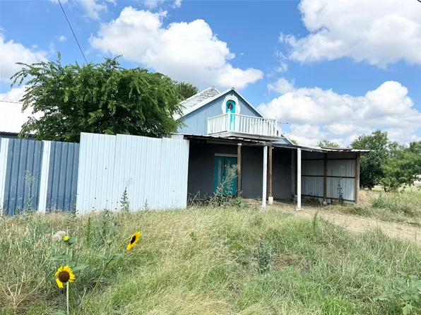 240 Weber St, Moran, TX 76464