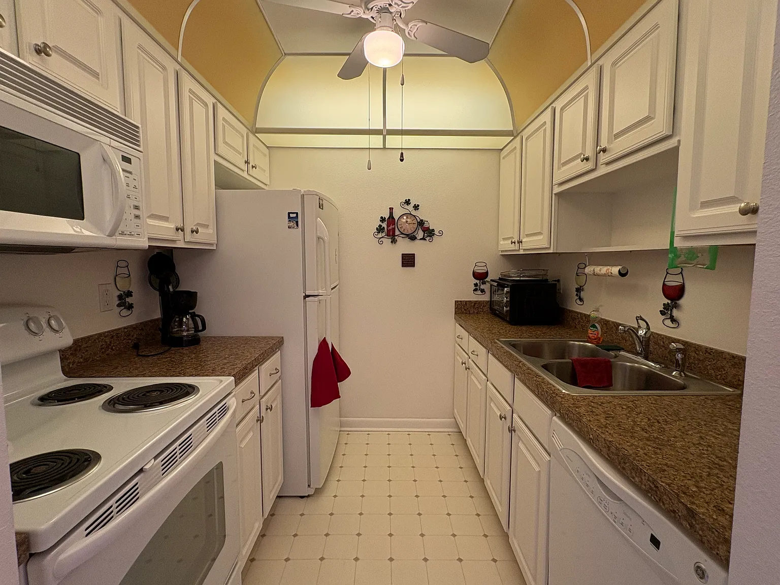 1 bed, 638 sqft, $1,350 — Photo 4