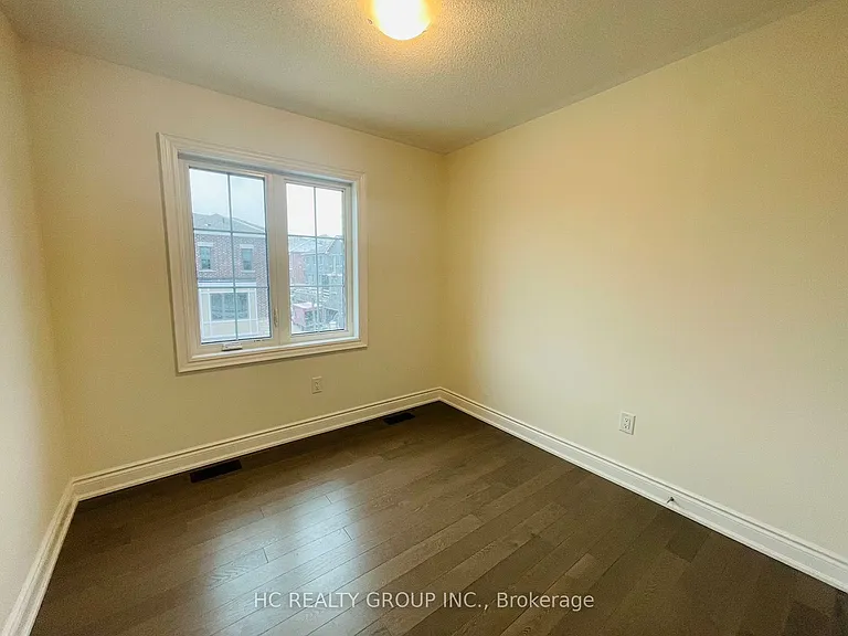117 Thomas Frisby Jr Cres — Photo 14