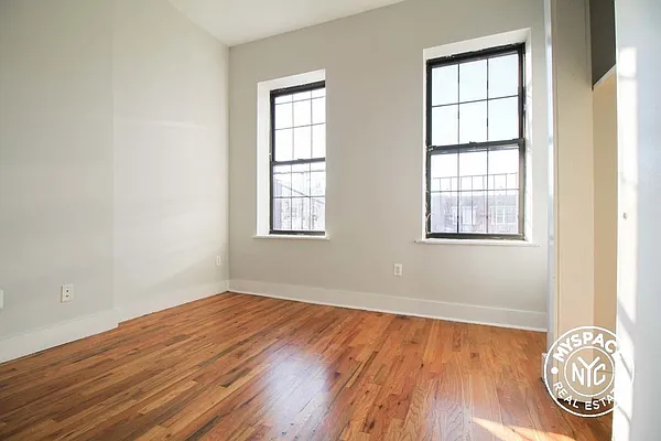 Rented by MySpaceNYC | media 3