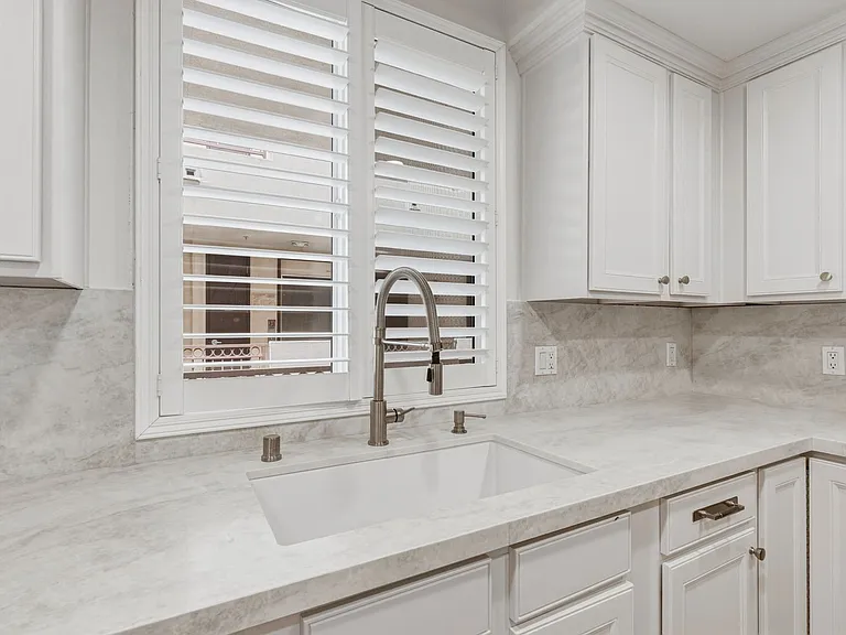 1444 S Point View St #204 — Photo 6