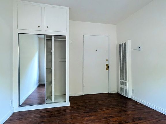 4th image of 1811 Tamarind Ave #0B-137Sqft