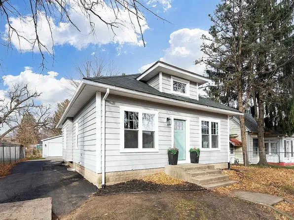 407 Howard St, South Bend, IN 46617