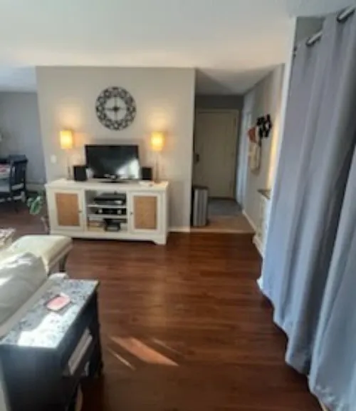 1006 Westbrooke Way #1 — Photo 2