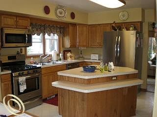 4th image of 10895 Erindale Ct